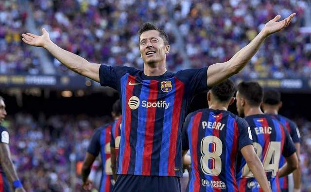 人造石板材自动浇注生产